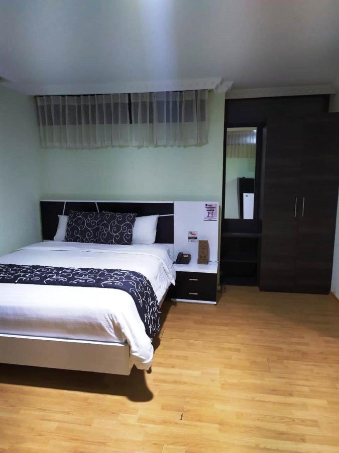 La Kapital Hotel Ambato Exteriér fotografie